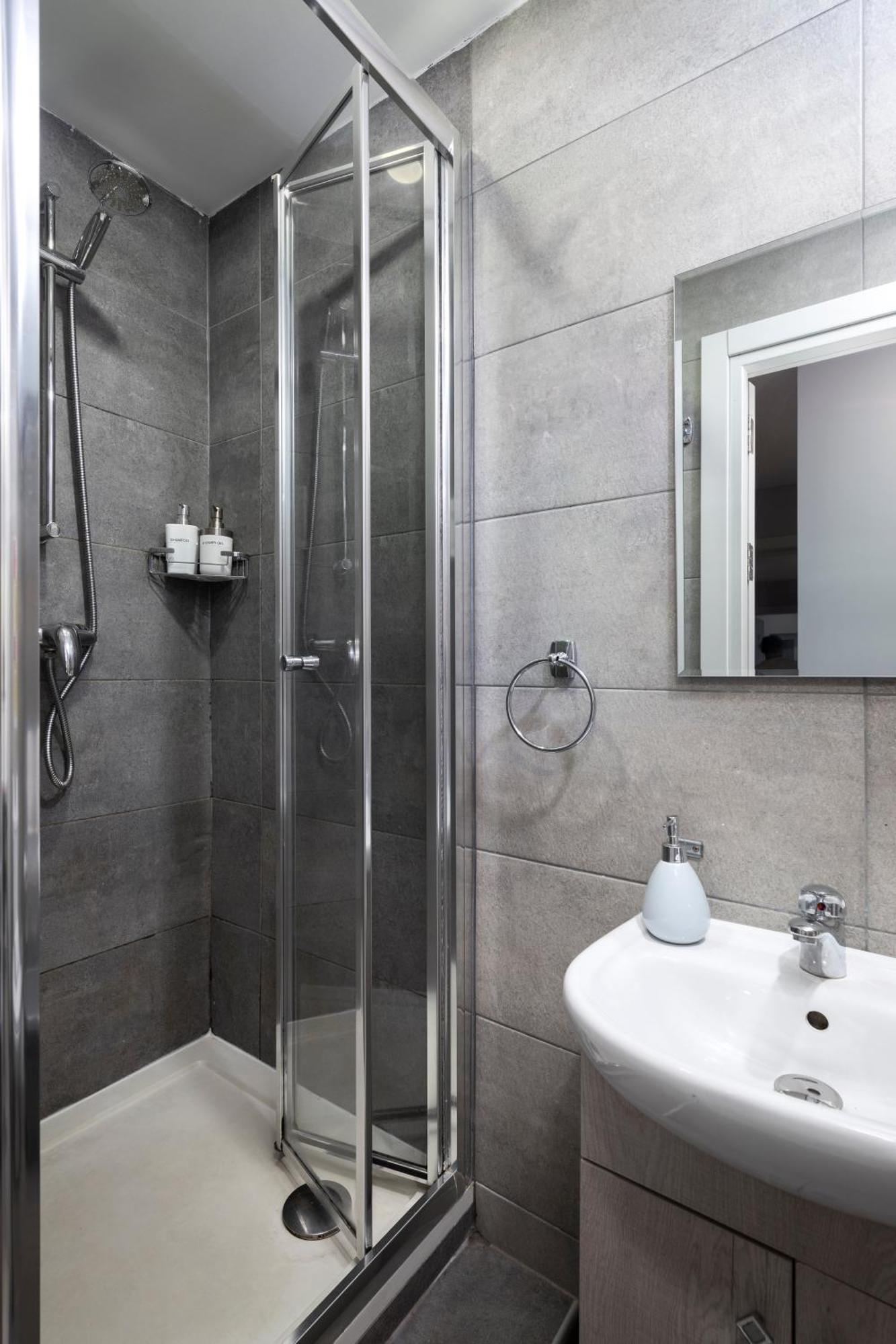 Modern 3 Bedroom & 3 Bathroom Apartment - Near Balluta Bay Saint Julian's Eksteriør billede
