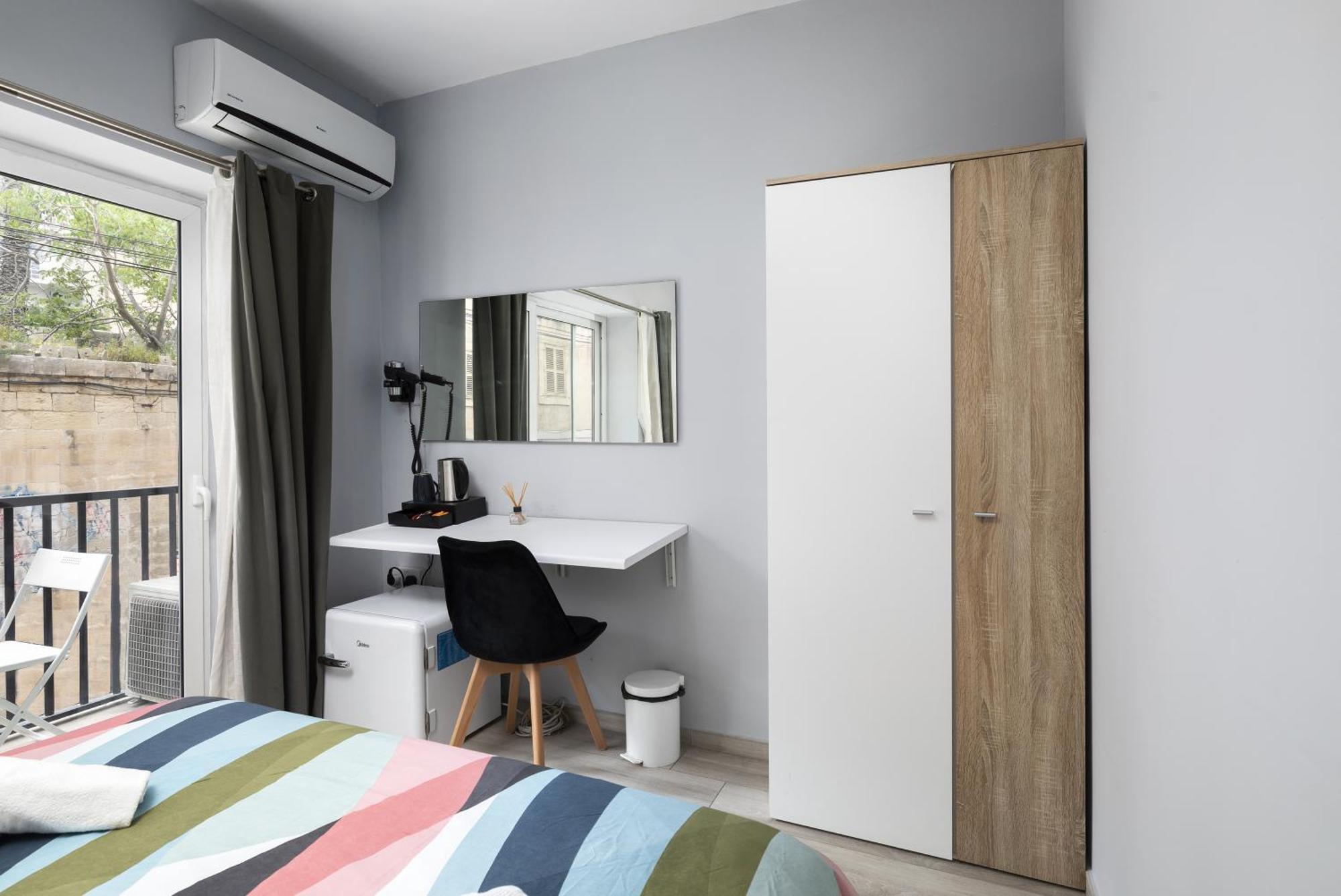 Modern 3 Bedroom & 3 Bathroom Apartment - Near Balluta Bay Saint Julian's Eksteriør billede