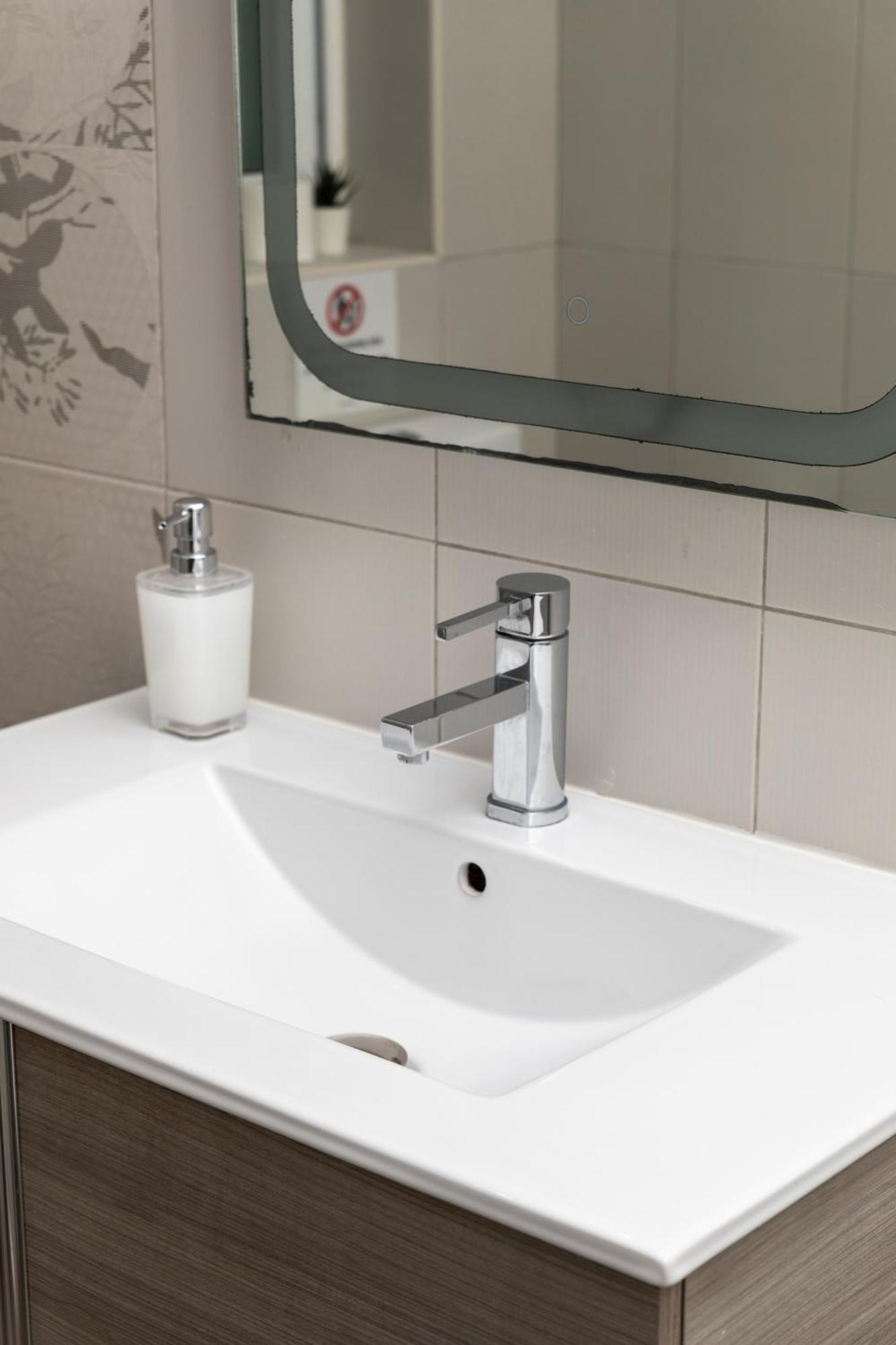Modern 3 Bedroom & 3 Bathroom Apartment - Near Balluta Bay Saint Julian's Eksteriør billede